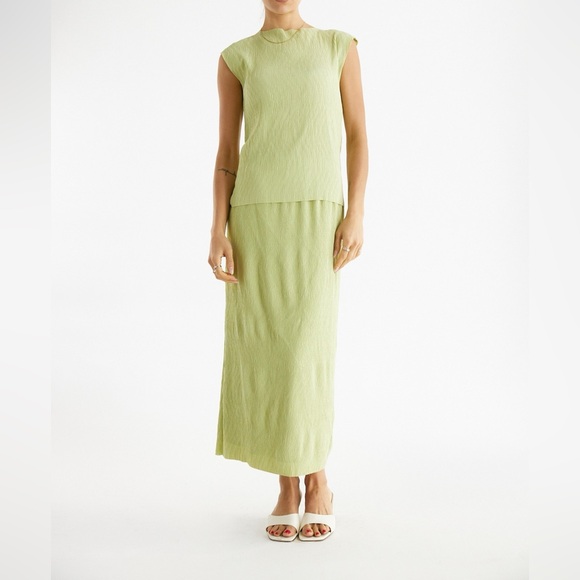 Green Ruched Pencil Midi Skirt and blouse - Picture 1 of 7